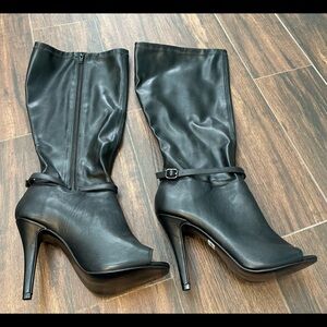 Torrid sz 9W open toe knee high heel boots wide